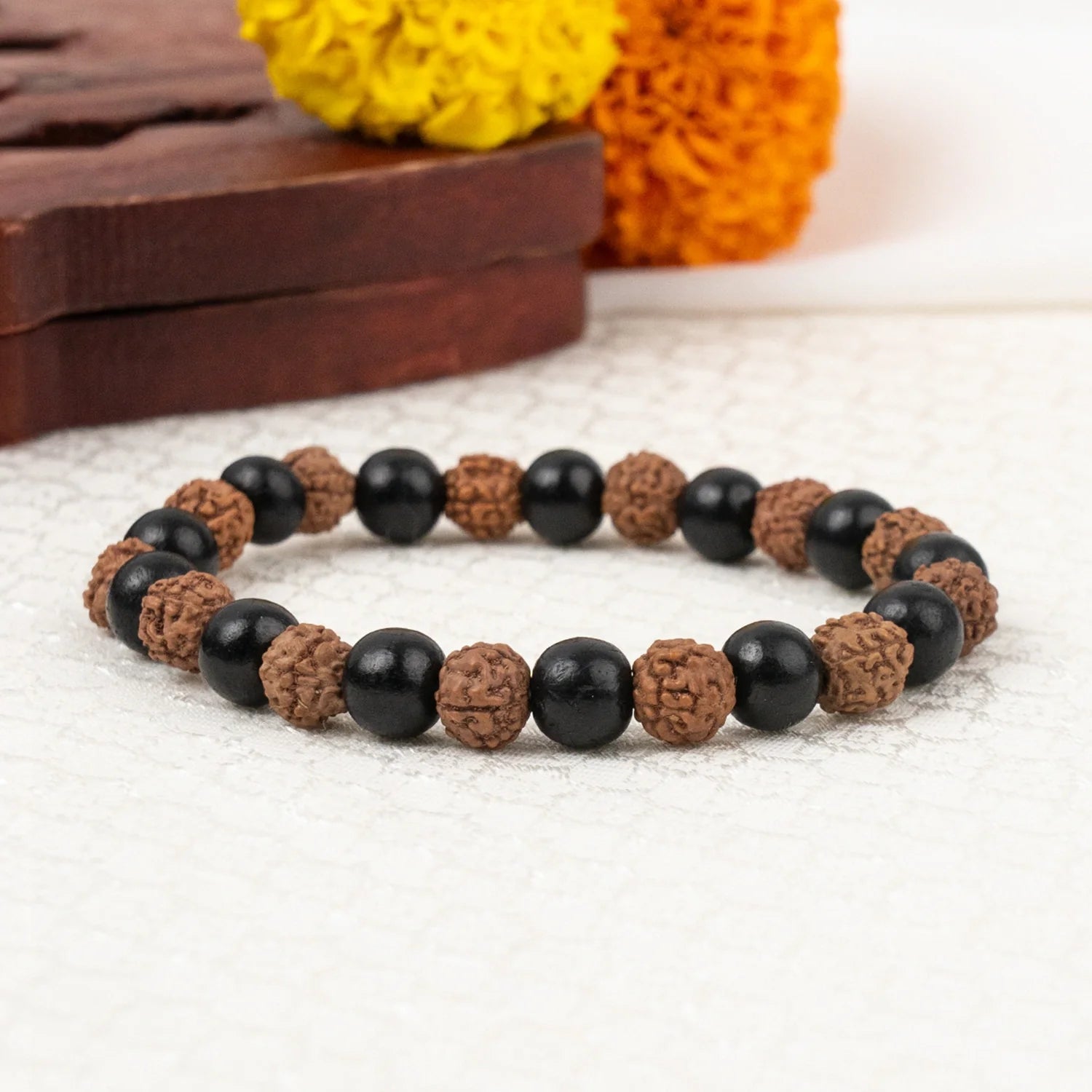 Divya Rudraksha Karungali Bracelet (8mm)
