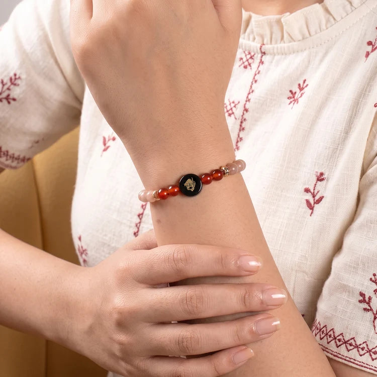 Kashi Rinmukteshwar Siddh Taurus Zodiac Bracelet for Women with Free Raw Selenite Plate