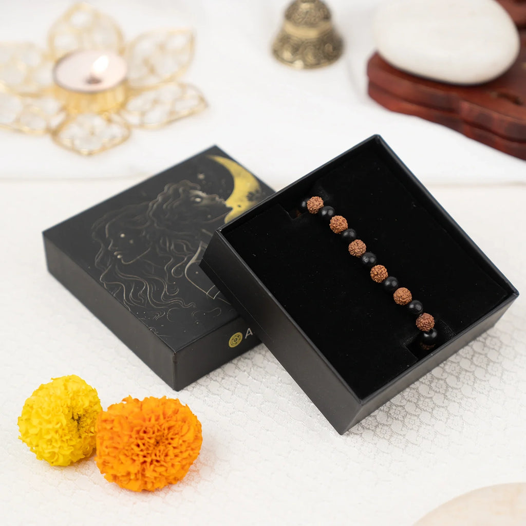 Divya Rudraksha Karungali Bracelet (8mm)